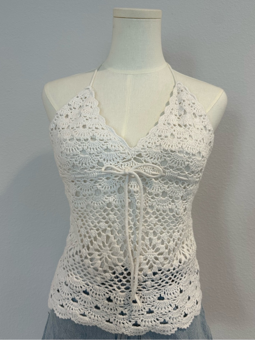 Newport News White Knit Summer String Halter Top Crocheted Size Small